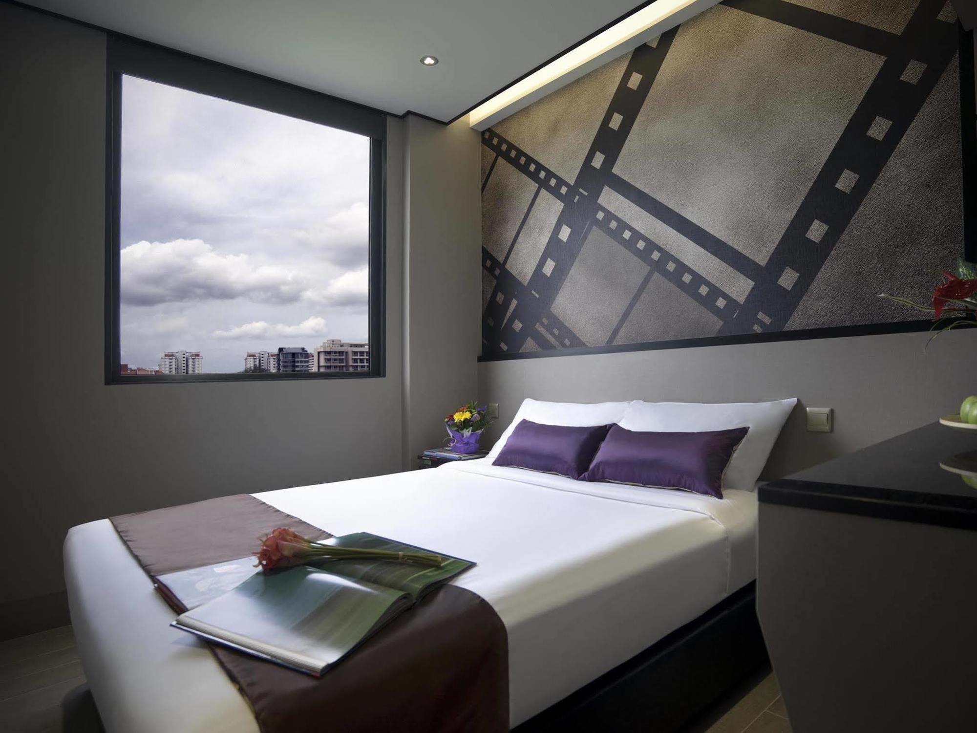 Hotel 81 Premier Hollywood Singapore Exterior photo