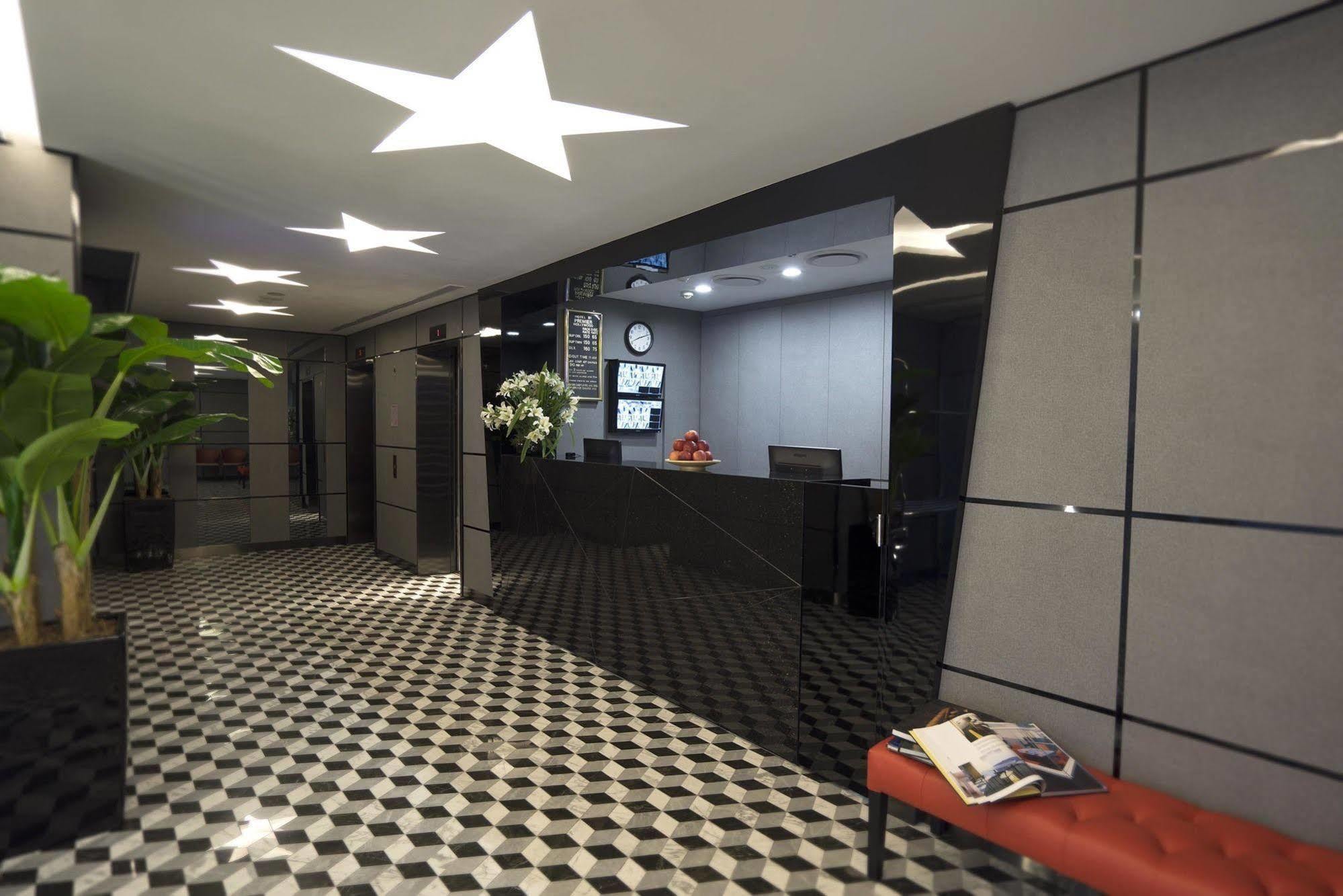 Hotel 81 Premier Hollywood Singapore Exterior photo
