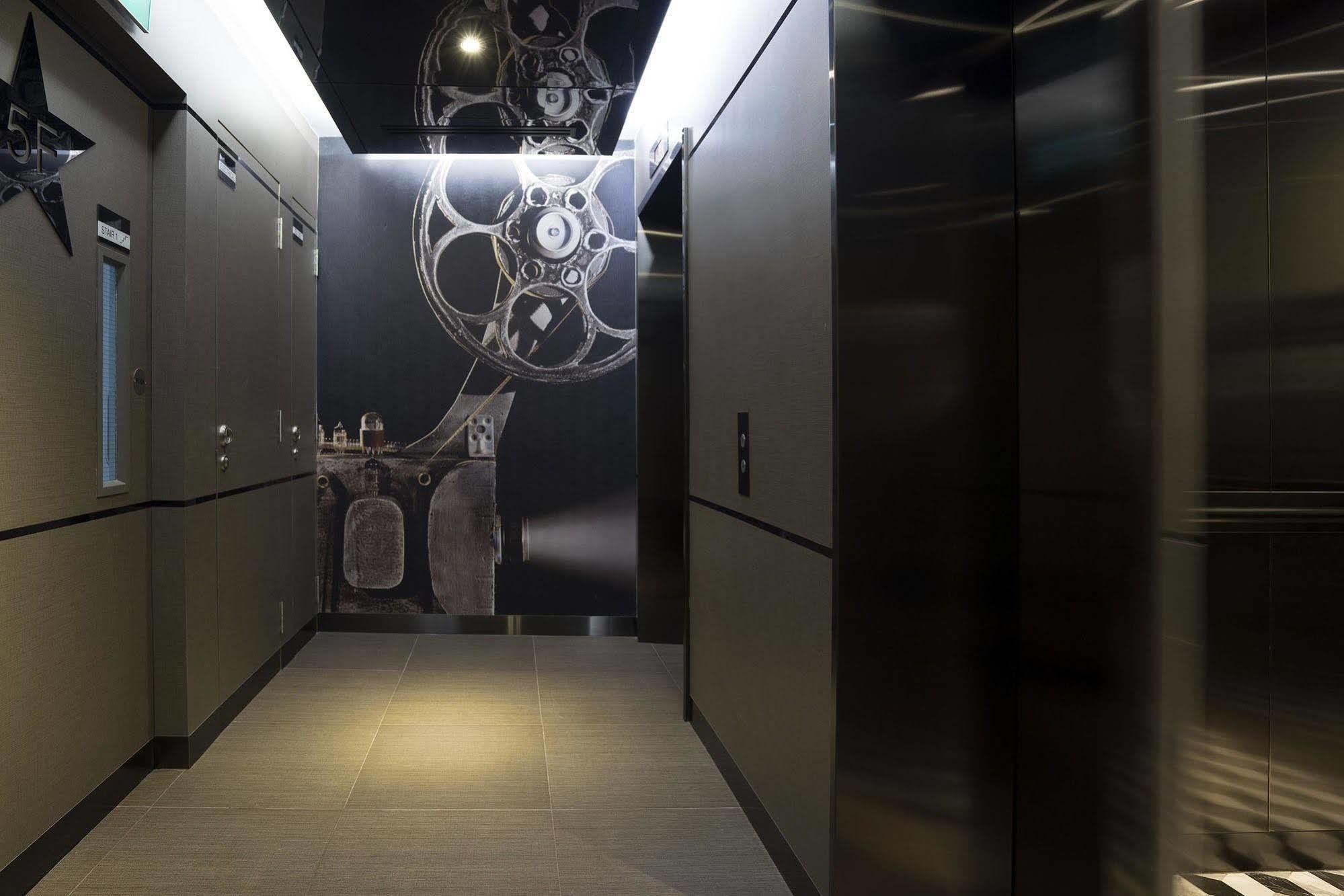Hotel 81 Premier Hollywood Singapore Exterior photo
